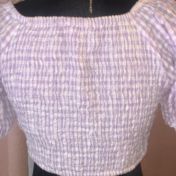 Sim & Sam Size M Gingham Wrapped V Neck Crop - Picture 9 of 11